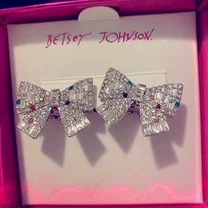 Betsey Johnson Bow earrings